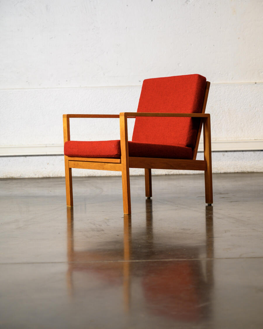 Enfilade, bureau vintage, bureau scandinave, table en teck, table basse en teck, table de ferme, table à rallonges , buffet de campagne, rotin vintage, fauteuil vintage, fauteuil boomerang