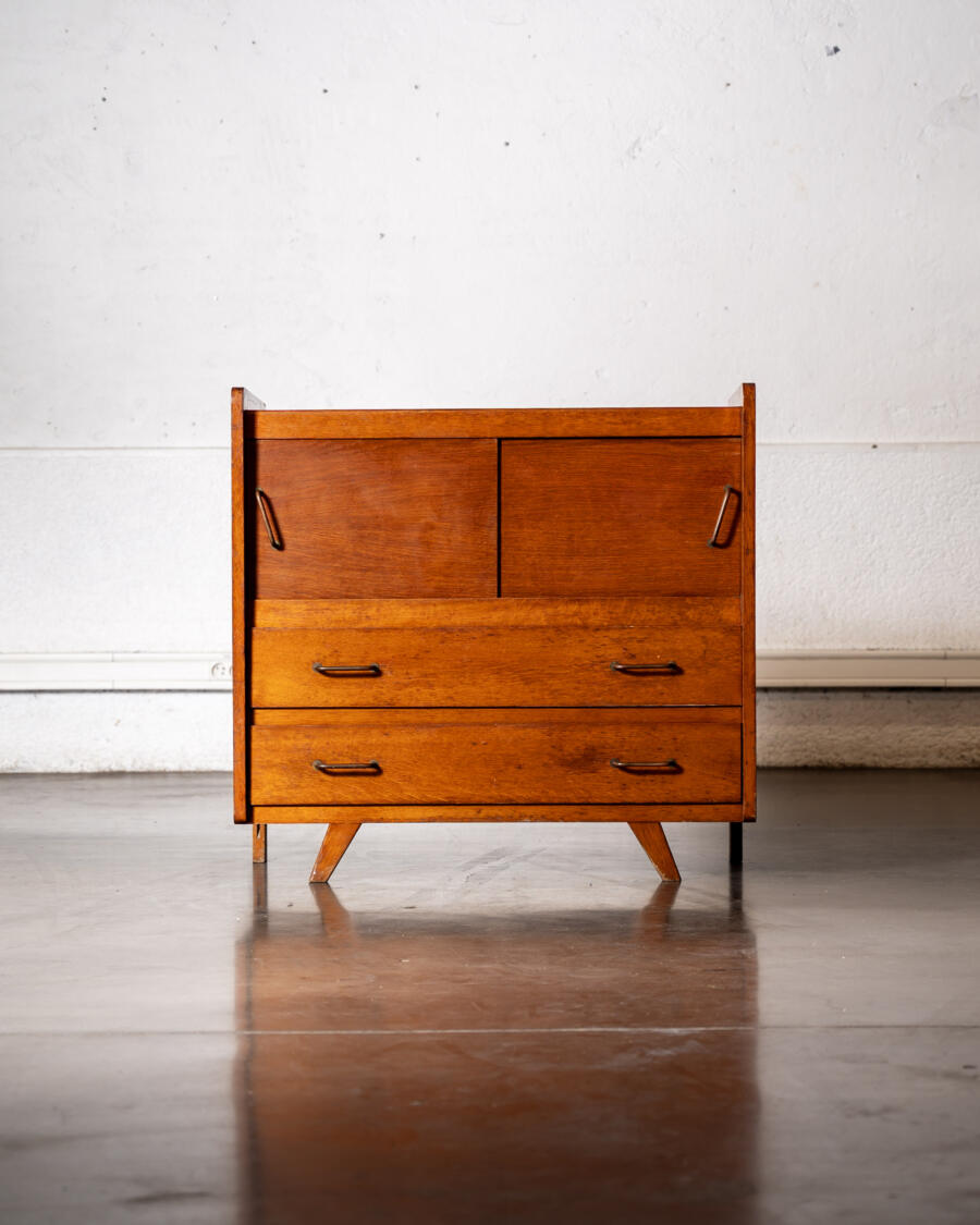 table asse en teck, table fishtail, enfilade anglaise, enfilade fers, room divider, commode en teck, tables basses gigognes, table ronde vintage, chaise vintage