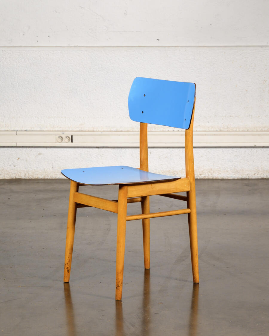 chaise en corde, enfilade jiroutek, buffet jiroutek, table à rallonge en teck, bureau vintage, chaise ton, fauteuil boomerang, chevet Mézulanik