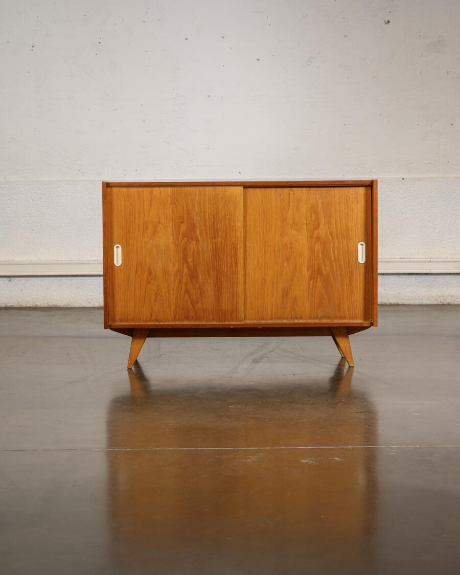 chaise en corde, enfilade jiroutek, buffet jiroutek, table à rallonge en teck, bureau vintage, chaise ton, fauteuil boomerang