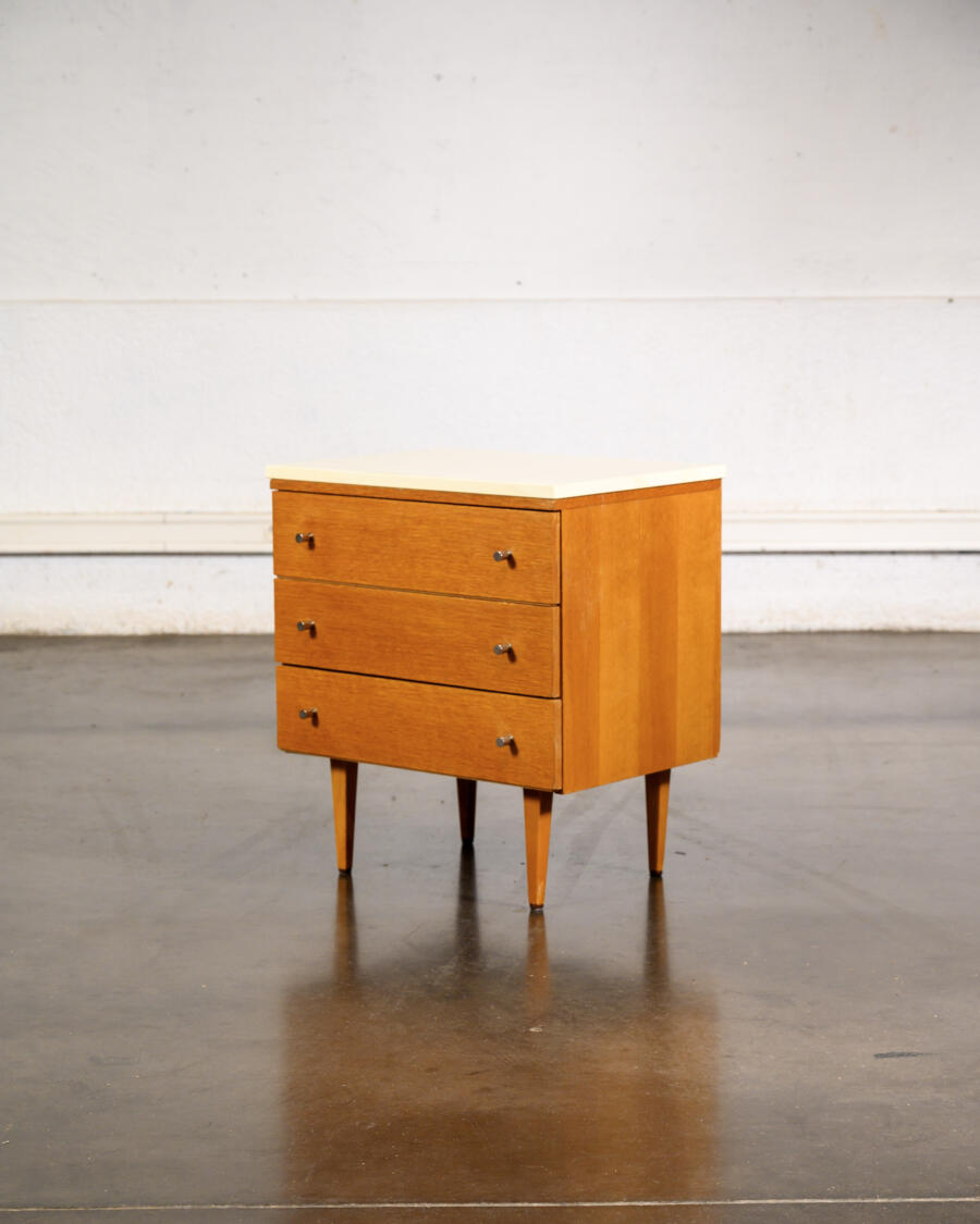 bureau scandinave, commode jiroutek, chaise pagholz, canapé scandinave vintage, paravent, enfilade