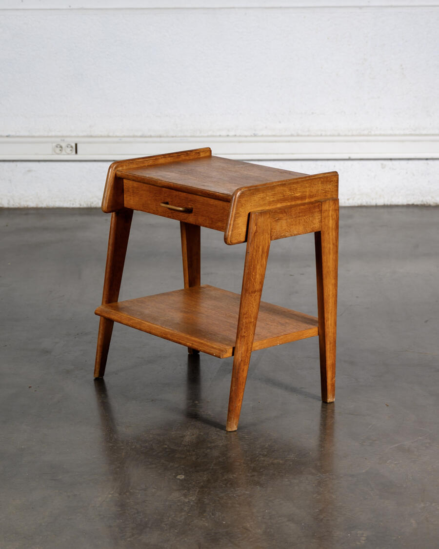 chaise en corde, enfilade jiroutek, buffet jiroutek, table à rallonge en teck, bureau vintage, chaise ton, fauteuil boomerang, chevet Mézulanik, chaise flôtotto, chaise pagholz