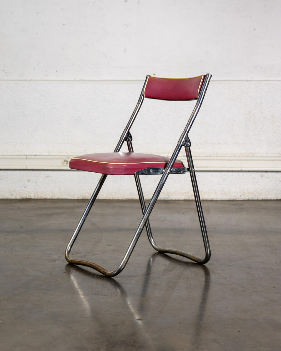 chaise en corde, enfilade jiroutek, buffet jiroutek, table à rallonge en teck, bureau vintage, chaise ton, fauteuil boomerang, chevet Mézulanik, chaise flôtotto, chaise pagholz