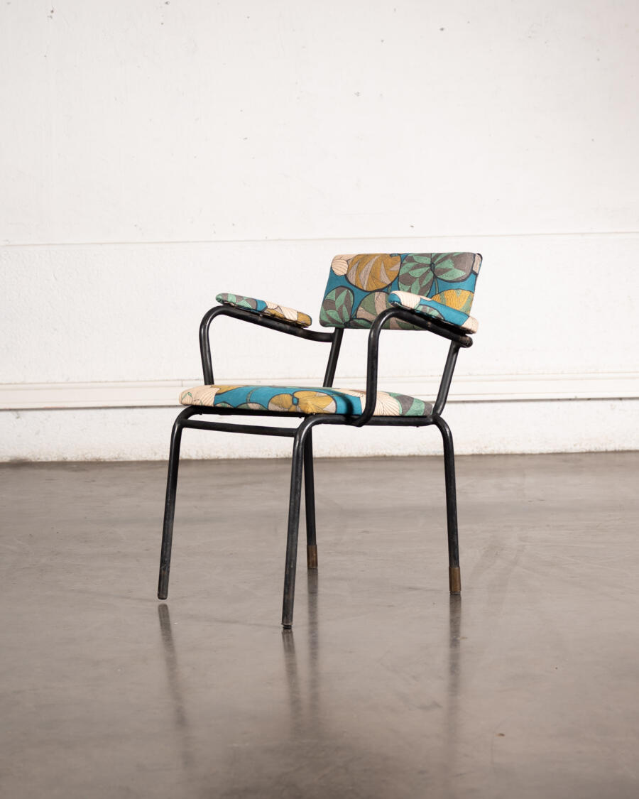 buffet jiroutek, buffet de campagne, enfilade, chaise vintage, paravent, canapé vintage, bureau vintage