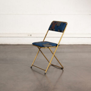 buffet jiroutek, buffet de campagne, enfilade, chaise vintage, paravent, canapé vintage, bureau vintage