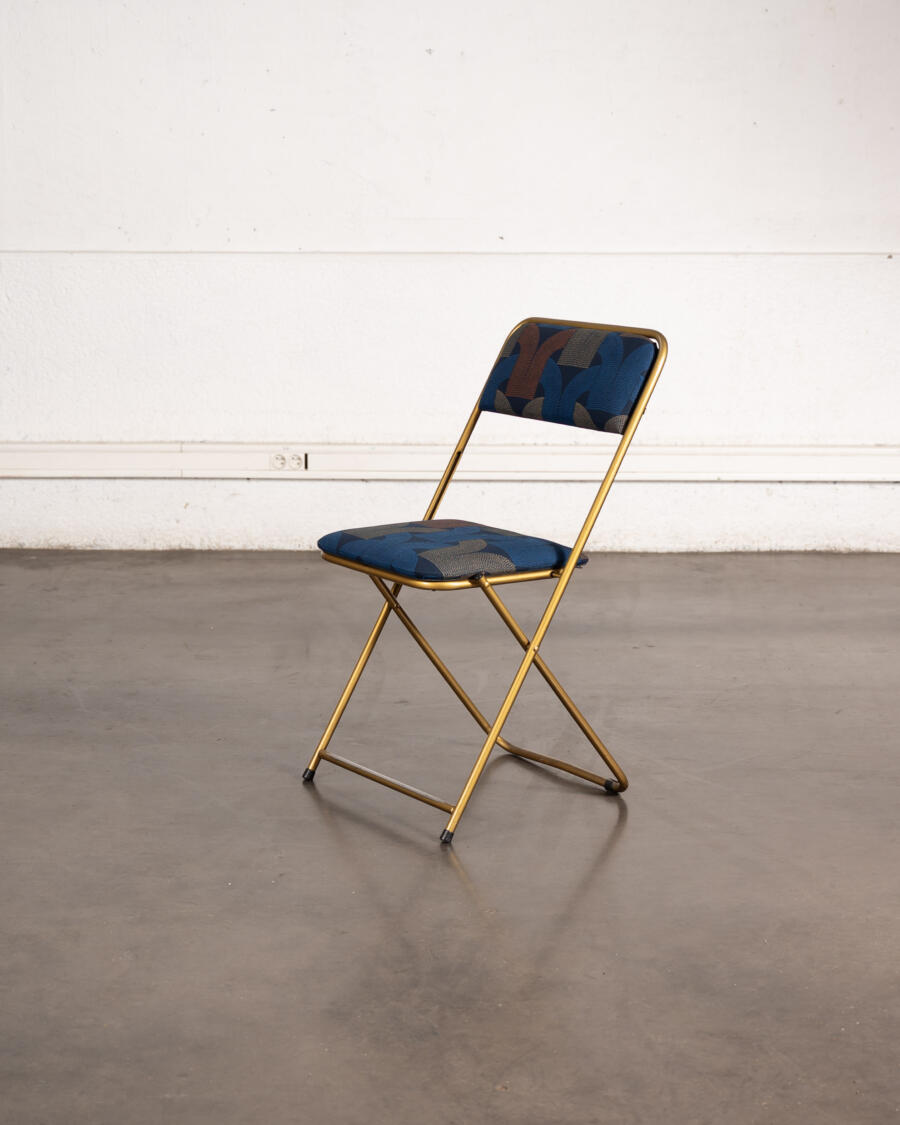 buffet jiroutek, buffet de campagne, enfilade, chaise vintage, paravent, canapé vintage, bureau vintage