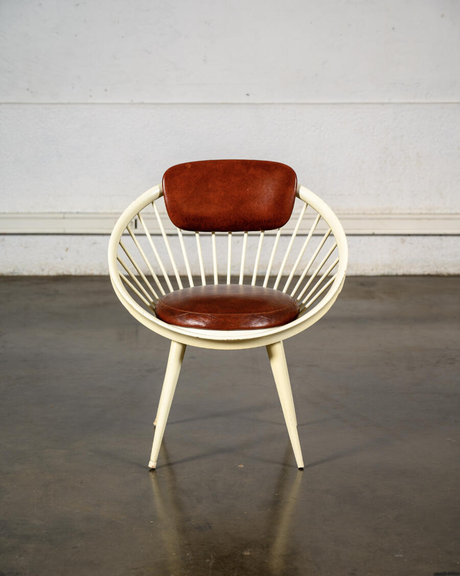 chaise cercle yngve Ekstrôm, buffet jiroutek, Bibliothèque vintage, chaise bistrot, rotin vintage