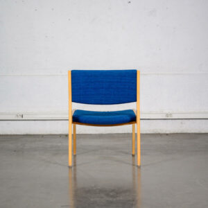 bibliothèque, fauteuil en rotin, buffet de campagne, chaise Bruno rey, bibliothèque Italienne, table à rallonges vintage, fauteuil vintage