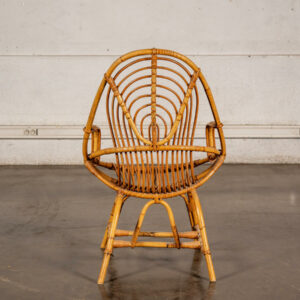 Canapé Arne Vodder, fauteuil Arne Vodder, table à rallonge en palissandre, table vintage, rotin vintage, chaises Arne Wahl Iversen, table basse vintage, fauteuil boomerang, buffet Jiroutek