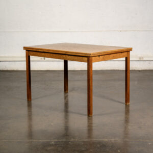 bibliothèque, fauteuil en rotin, buffet de campagne, chaise Bruno rey, bibliothèque Italienne, table à rallonges vintage, fauteuil vintage