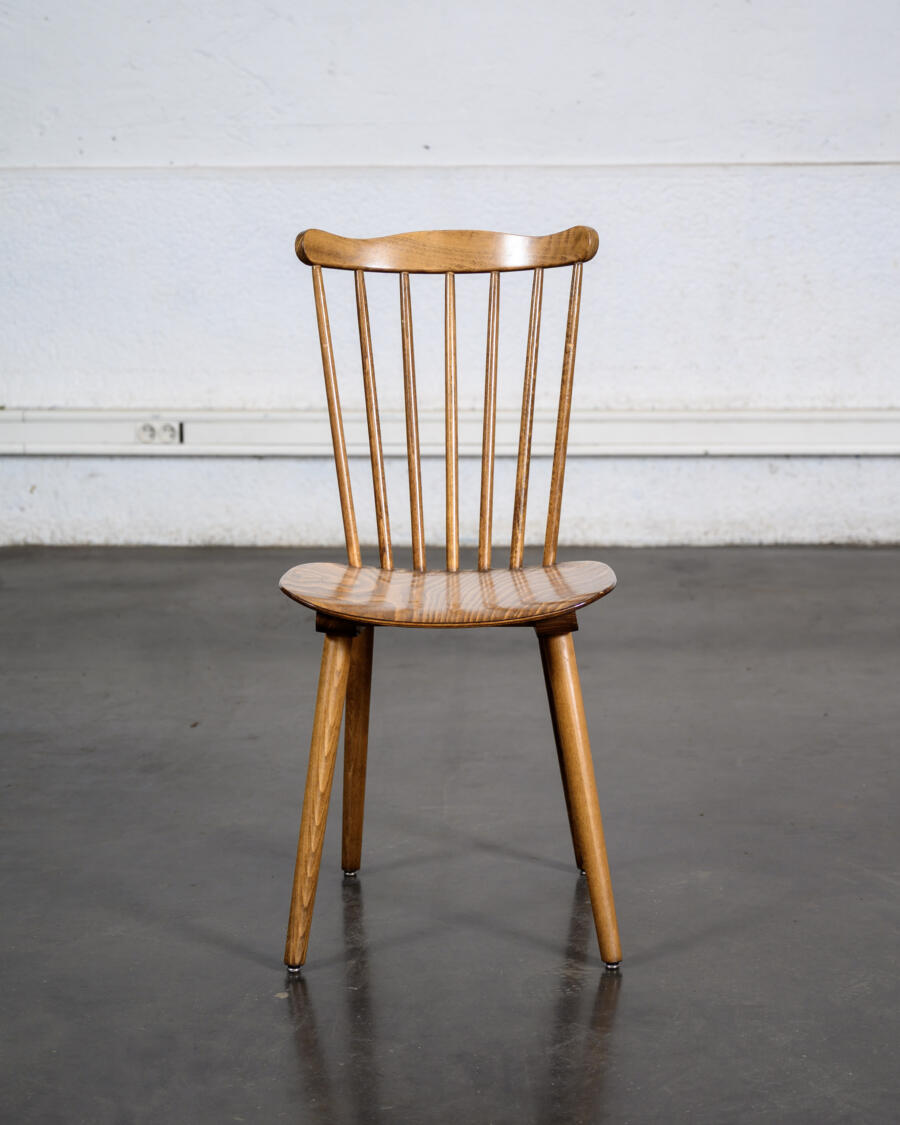 bibliothèque, fauteuil en rotin, buffet de campagne, chaise Bruno rey, bibliothèque Italienne, table à rallonges vintage, fauteuil vintage