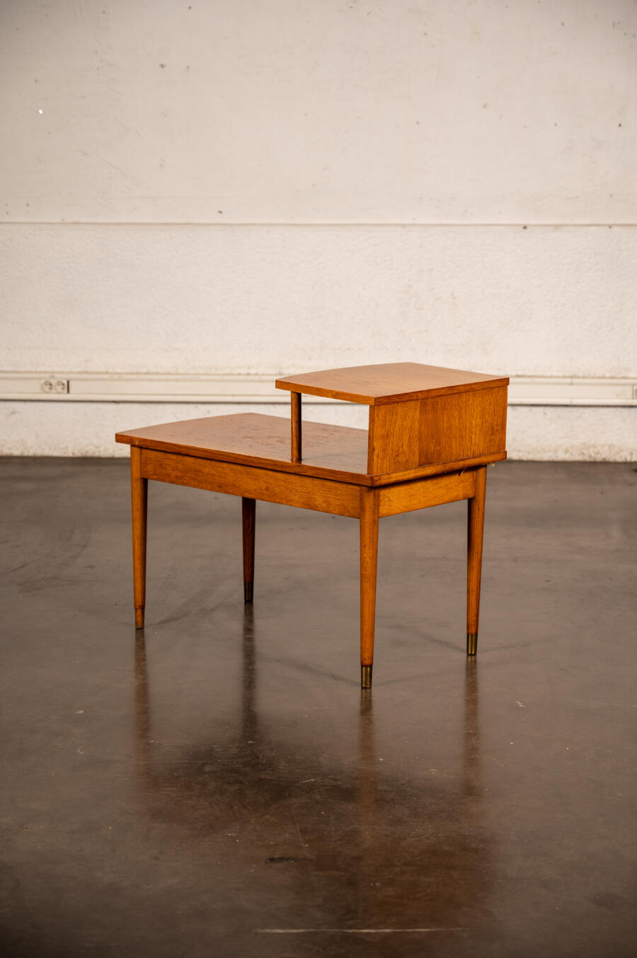 Bibliothèque Italienne, buffet jiroutek, table ergol, enfilade, table en teck, rotin, table basse, table astro , table basses gigognes