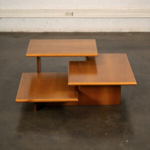 Bibliothèque Italienne, table de jardin, fauteuil italien, buffet de campagne, rotin vintage, bibliothèque en rotin, table basse vintage, table GPlan, chaise bistrot