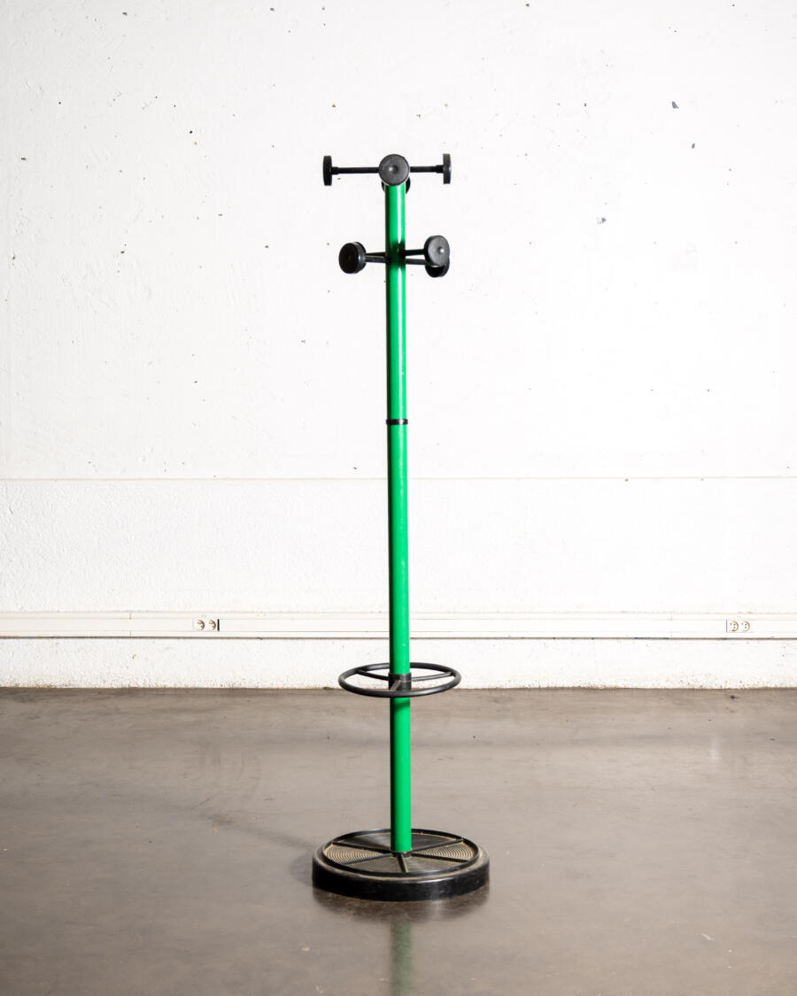 Bibliothèque Italienne, buffet jiroutek, table ergol, enfilade, table en teck, rotin, table basse, table astro , table basses gigognes