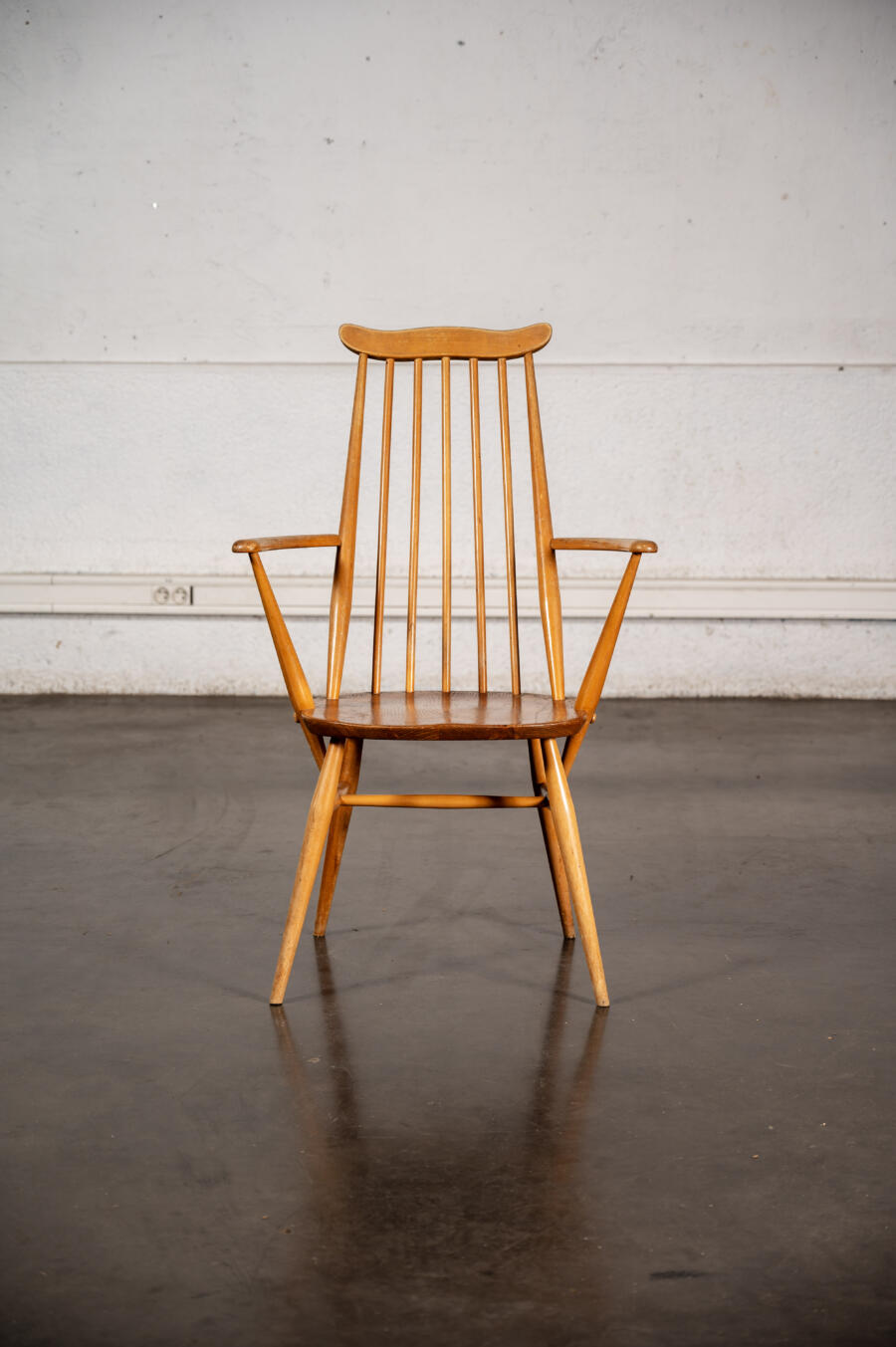 Bibliothèque Italienne, buffet jiroutek, table ergol, enfilade, table en teck, rotin, table basse, table astro , table basses gigognes, enfilade Mcintosh