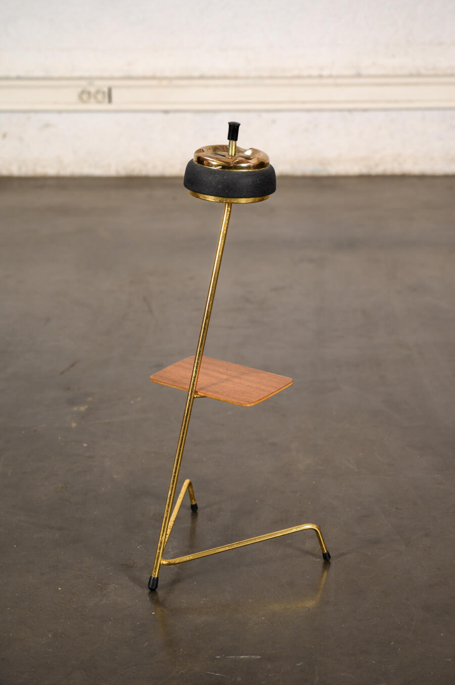 Bibliothèque Italienne, table de jardin, fauteuil italien, buffet de campagne, rotin vintage, bibliothèque en rotin, table basse vintage, table GPlan, chaise bistrot