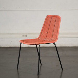 Transat vintage, bibliothèque Italienne, chaises scoubidou, chaise bistrot, chaise Emu, fauteuil vintage, buffet jiroutek, vaisselle ancienne