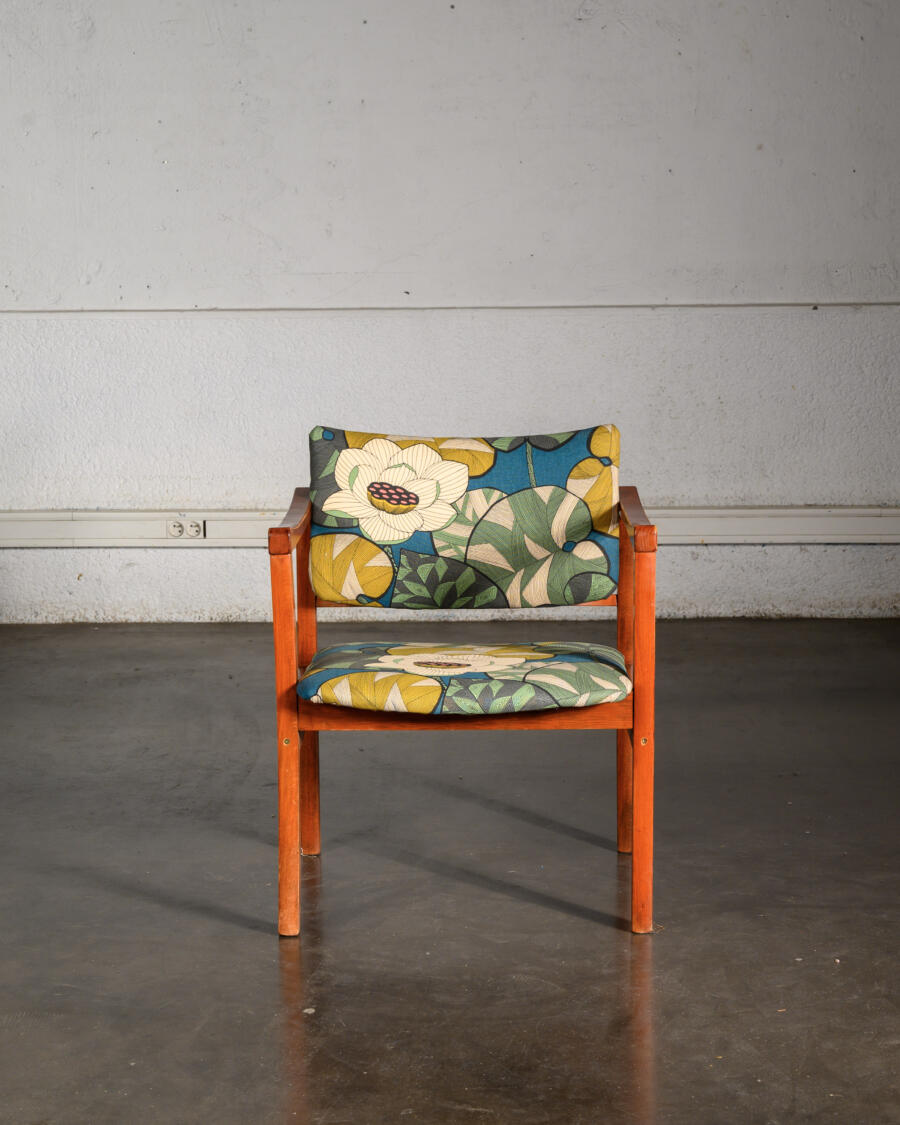 fauteuil vintage, console en pin, chaise vintage, chaise bistrot, fauteuil boomerang, buffet jiroutek, enfilade, commode vintage