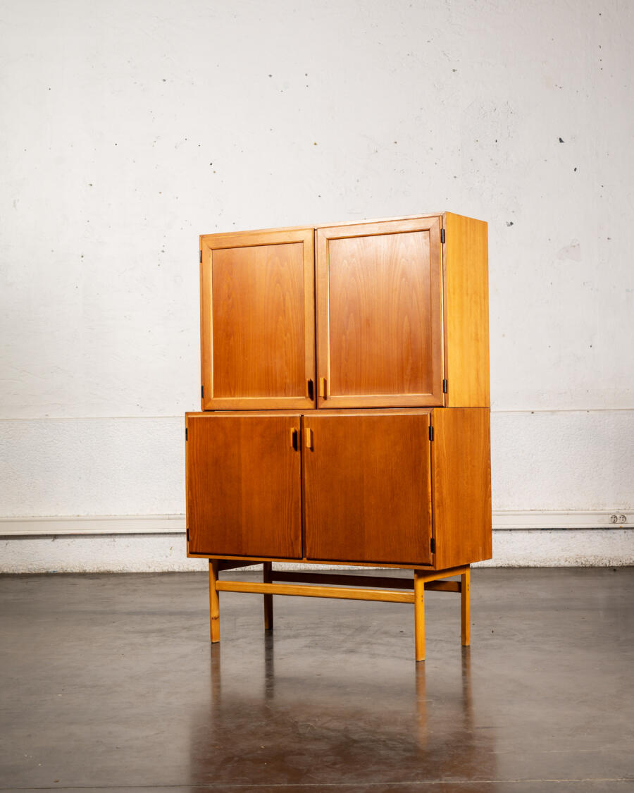 enfilade, meuble jiroutek, fauteuil boomerang, mobilier vintage, rotin vintage, console, meuble de campagne