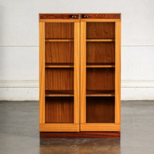 buffet jiroutek, vitrine vintage, meubles vinyles, table à rallonge vintage, chaise vintage, fauteuil boomerang, rotin vintage