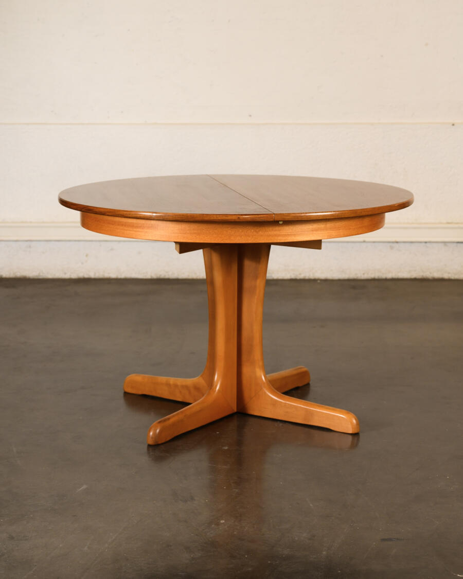 paire de chevets, table de chevet vintage, bureau vintage, fauteuil vintage, table en teck, table ronde vintage, enfilade vintage, rotin vintage, vaisselle ancienne