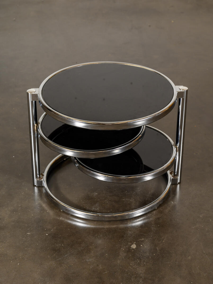 Table ronde vintage, table de campagne, fauteuil vintage, vaisselier, bibliothèque, rotin vintage, enfilade vintage