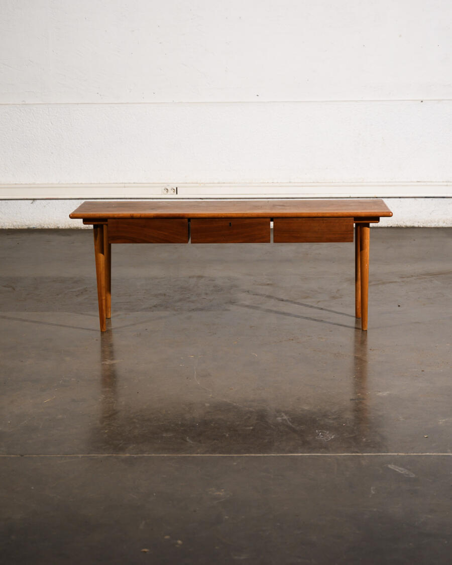 console hifi, table basse, enfilade, table à manger vintage, fauteuil boomerang, chaise bistrot, rotin vintage