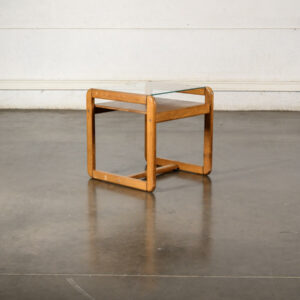buffet jiroutek, buffet tatra, fauteuil boomerang, enfilade, vaisselle ancienne, chaise bistrot