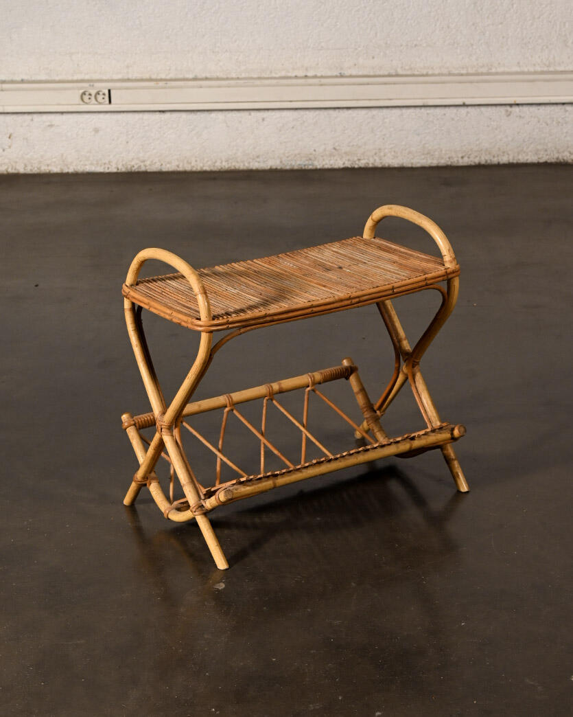 bibliothèque ancienne, bibliothèque italienne, commode pieds compas, rotin vintage, vaisselle ancienne, fauteuil boomerang, meuble jiroutek