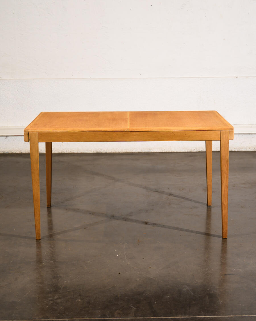 console hifi, table basse, enfilade, table à manger vintage, fauteuil boomerang, chaise bistrot, rotin vintage