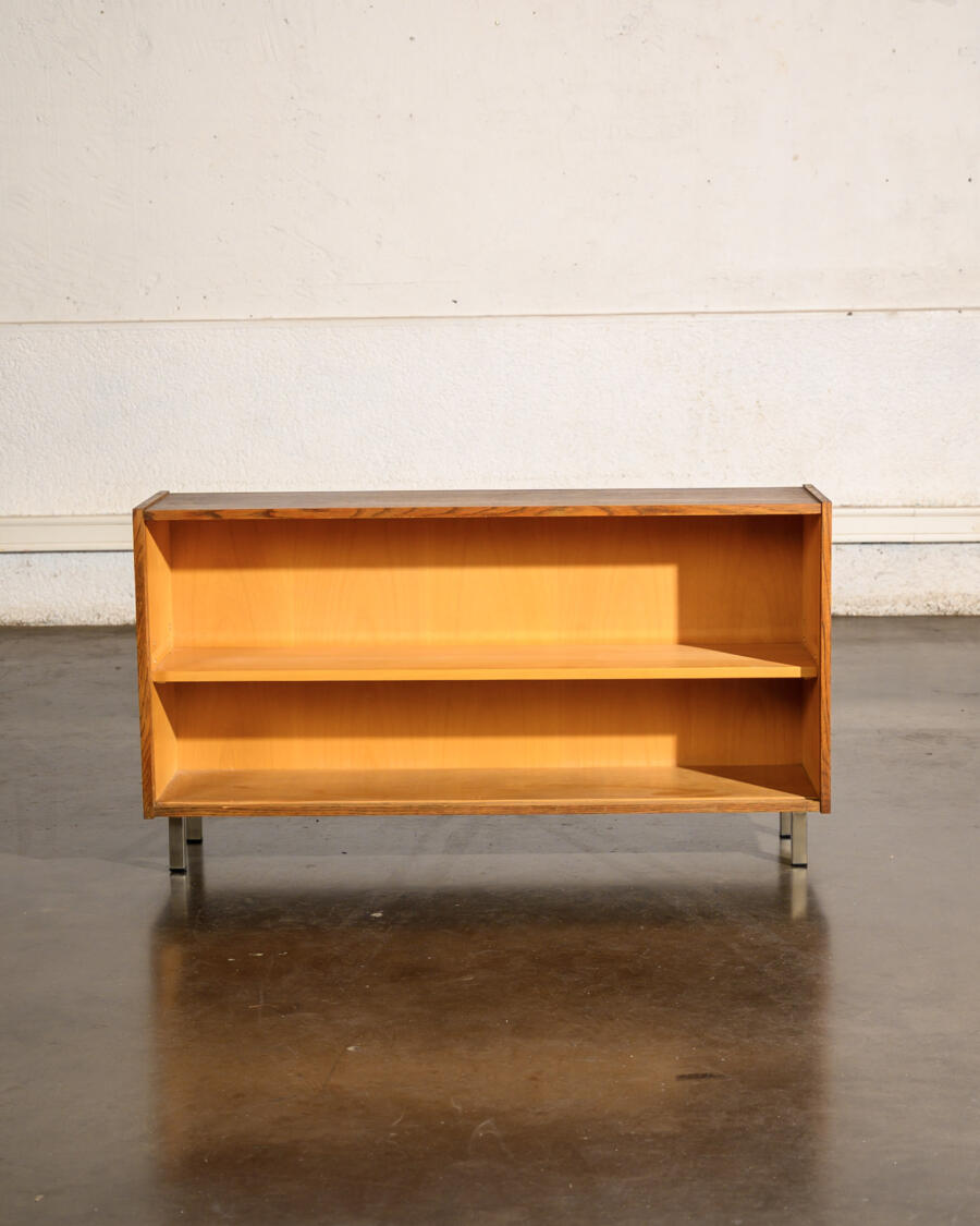 Chaise HAY, enfilade, vaisselle ancienne, buffet jiroutek, buffet tatra, table basse vintage, rotin vintage, chiffonnier vintage, chaise scandinave