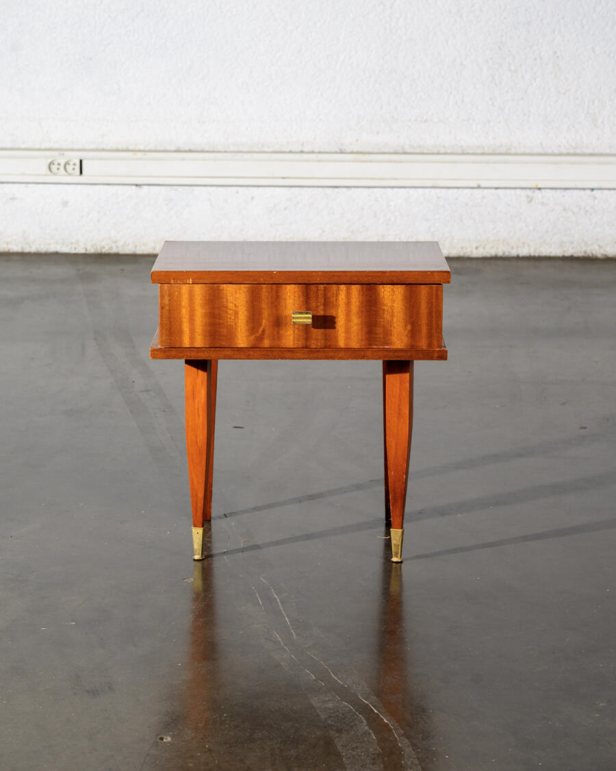 auteuil boomerang, chevet vintage, chaise bistrot, table vintage en teck, table à rallonges vintage, enfilade, rotin vintage, vaisselle ancienne